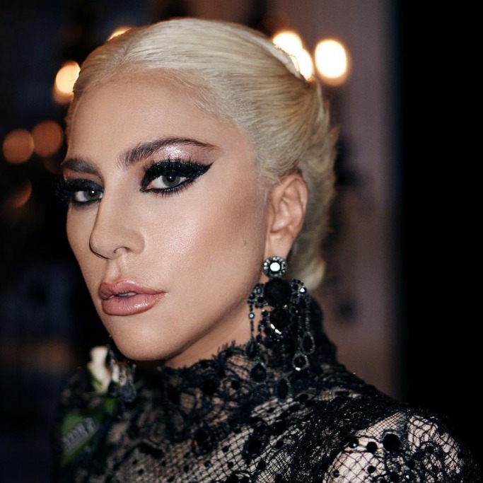 Lady Gaga Grammys beauty looks