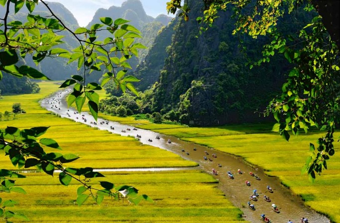 Tam Coc Bich Dong – Ninh Binh, Vietnam Tam Coc Bich Dong – Ninh Binh, Vietnam