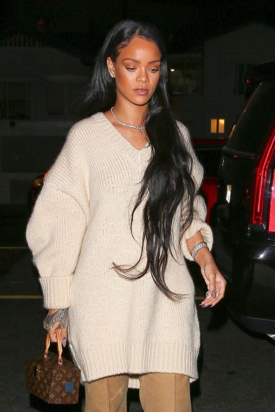 Rihanna long hair trend