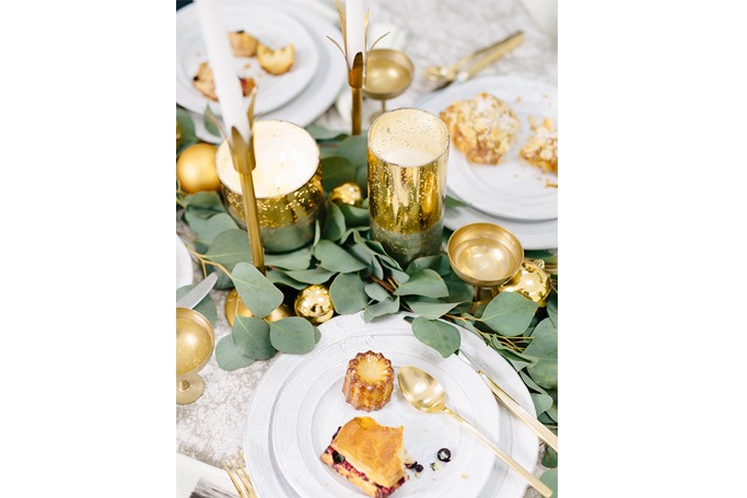 holiday dinner table setting holiday dinner table setting