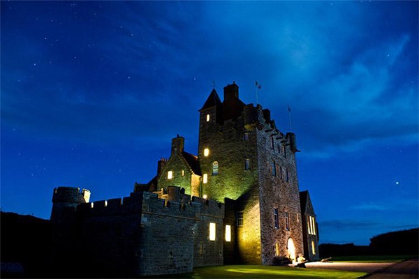 Top 10 Haunted Halloween Wedding Sites Top 10 Haunted Halloween Wedding Sites