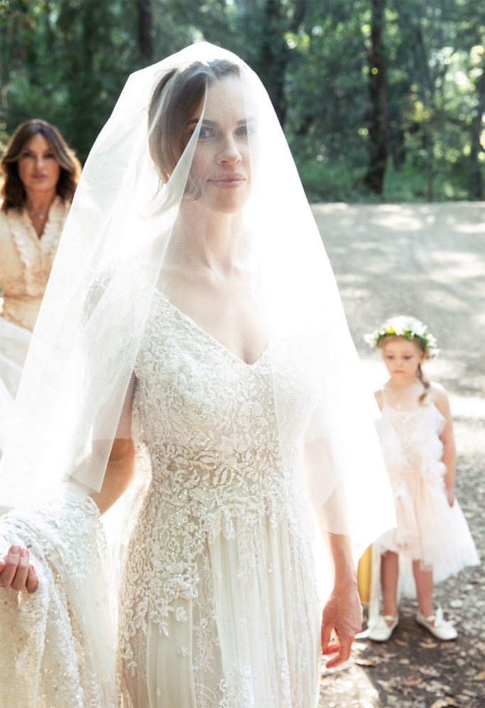 Hilary Swank in Elie Saab Bridal Couture Hilary Swank in Elie Saab Bridal Couture