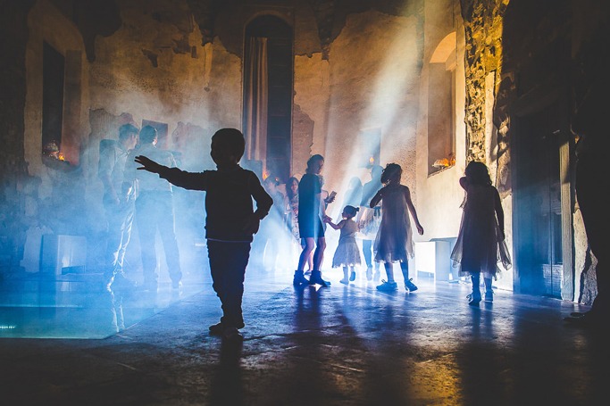 image credit: ispwp.com 15 Stunning Wedding Shots Show Love Knows No Bounds