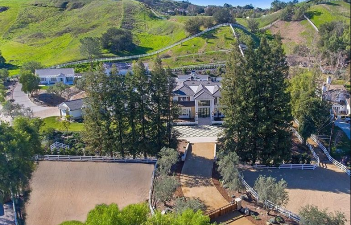Inside The Weeknd's $20 Million Los Angeles Mansion Inside The Weeknd's $20 Million Los Angeles Mansion