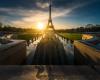 Eiffel tower sunrise
