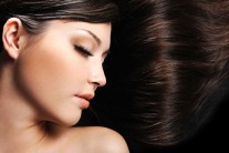 7 Ways to Keep Your Hair Healthy During Autumn