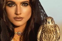 UAE Inspired Beauty Looks