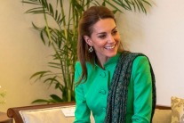 Kate’s Been Donning Traditional Pakistani Dress on the Royal Tour