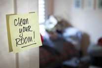 clean bedroom quickly