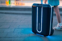 The World's First Robotic Suitcase