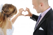 5 Wedding Trends That Need To Die
